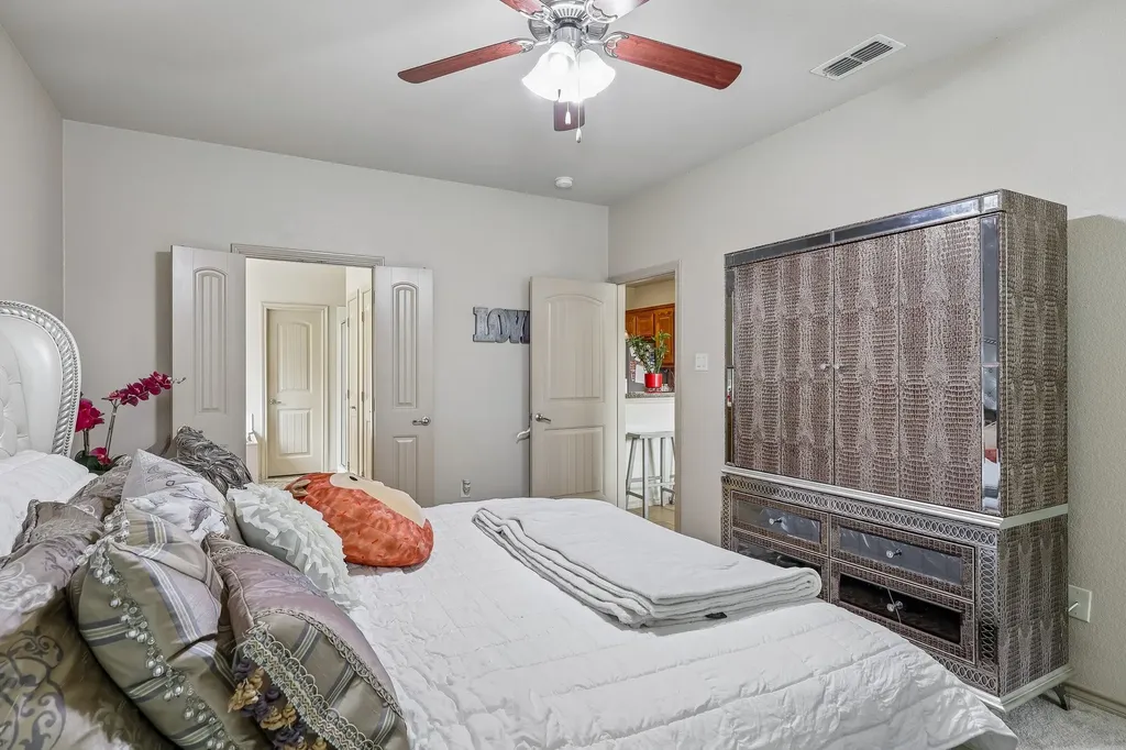 5220 Prestwick Drive Arlington TX 76001