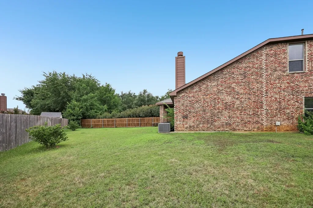 5220 Prestwick Drive Arlington TX 76001