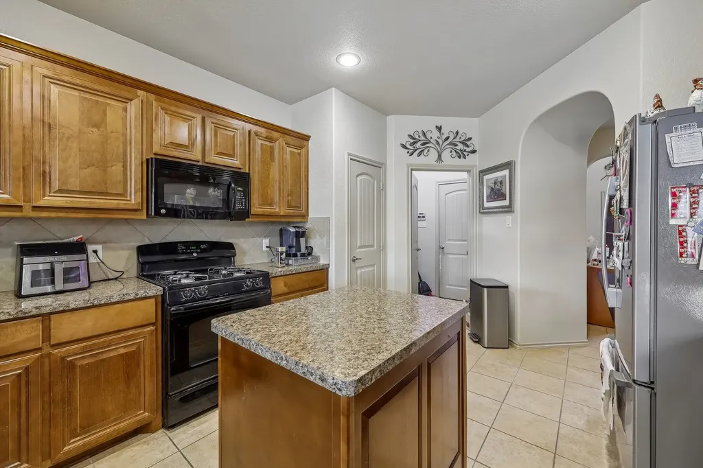 5220 Prestwick Drive Arlington TX 76001