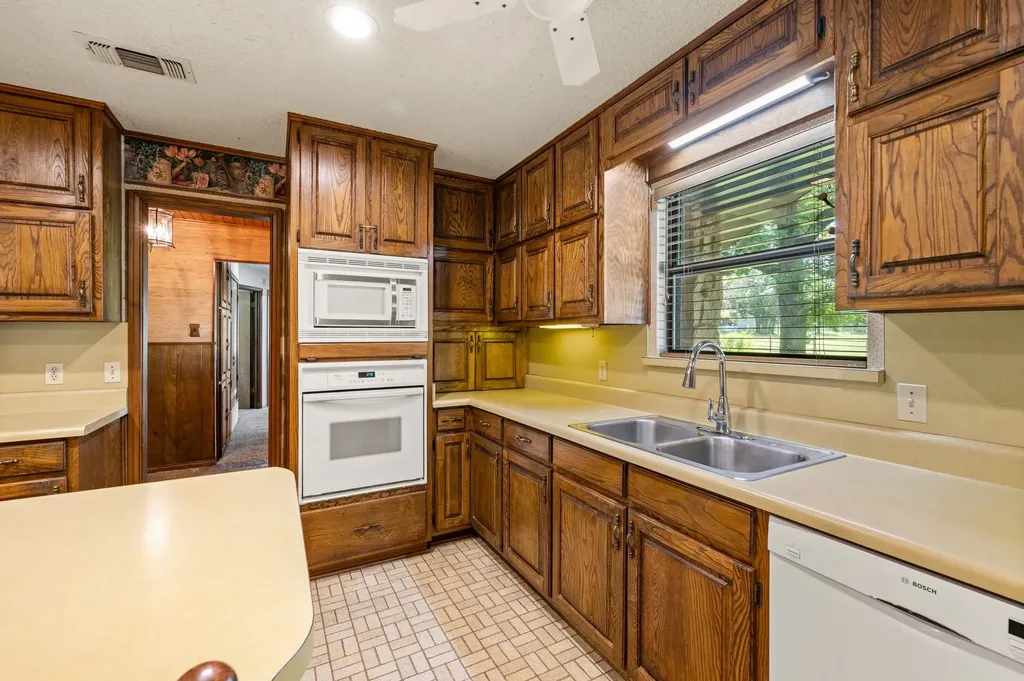 515 New Highland Road Springtown TX 76082