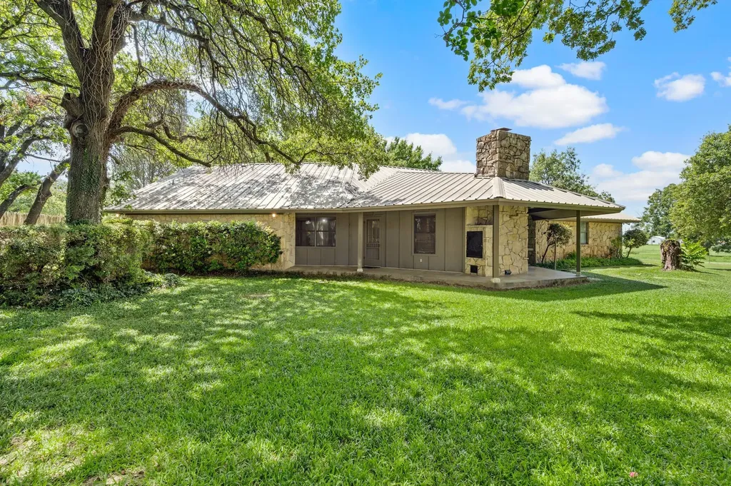 515 New Highland Road Springtown TX 76082