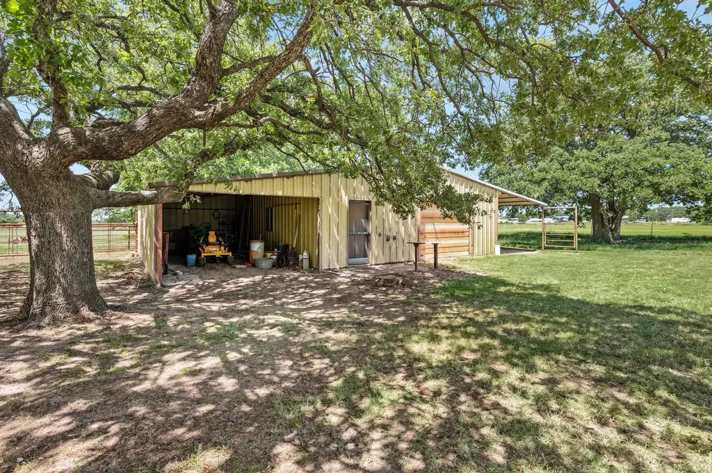 515 New Highland Road Springtown TX 76082