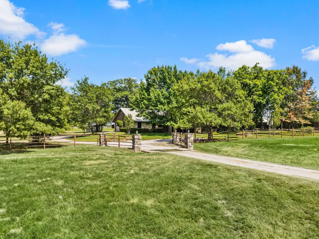 515 New Highland Road Springtown TX 76082