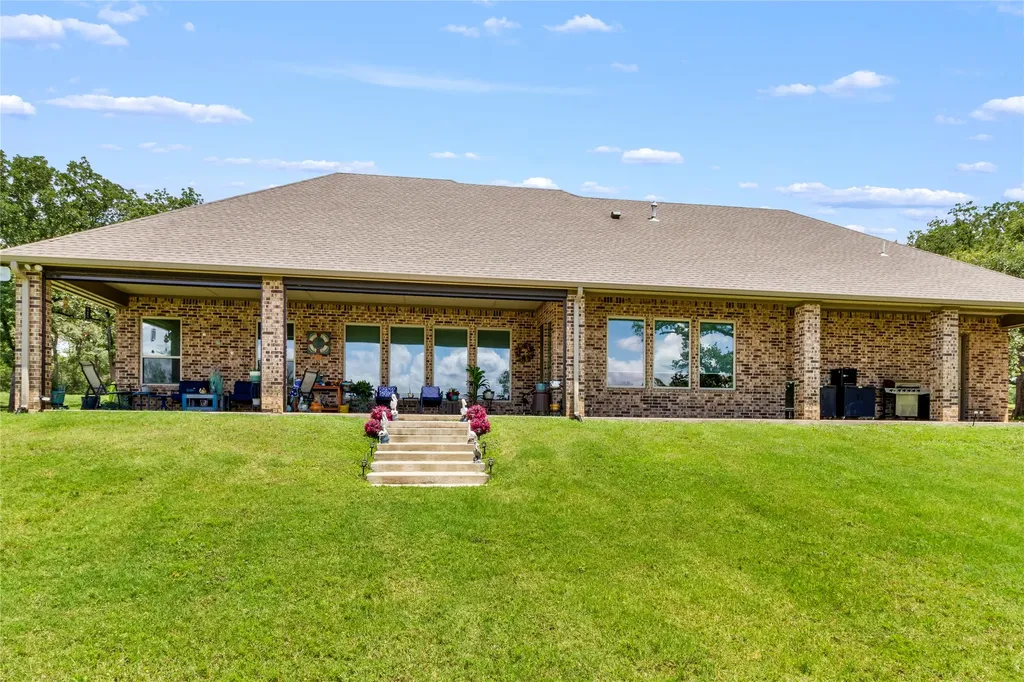 450 County Road 3674 Marquez TX 77865
