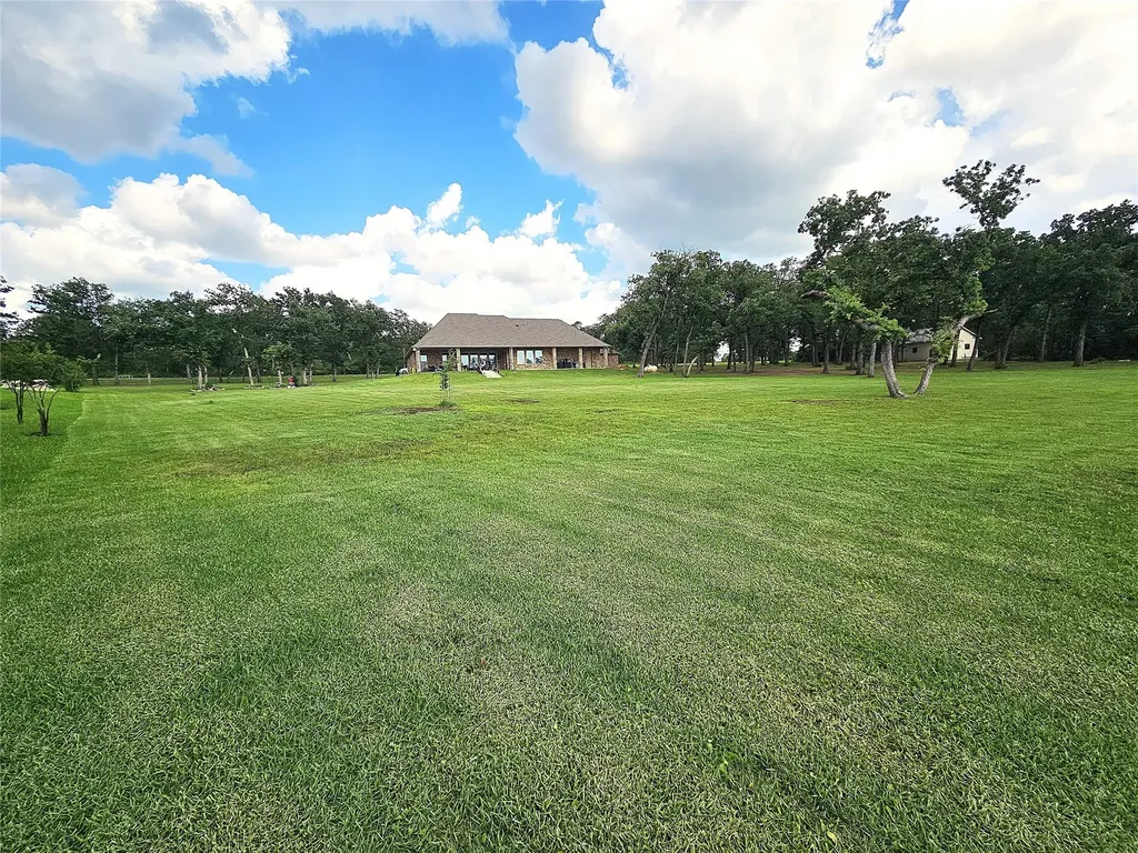 450 County Road 3674 Marquez TX 77865