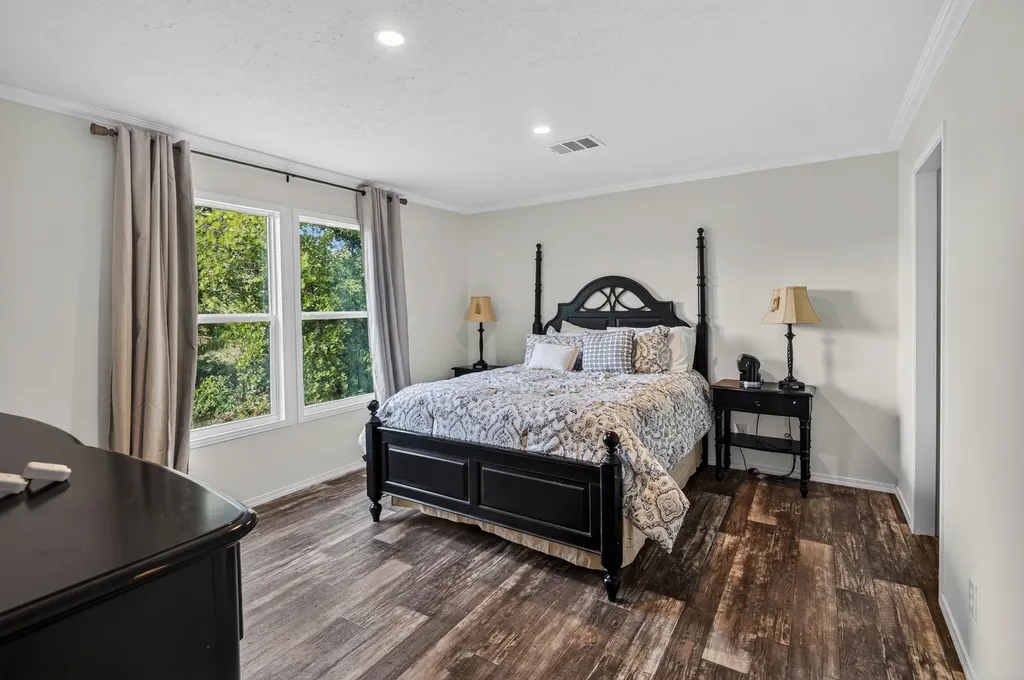13100 Us 281 North Jacksboro TX 76458