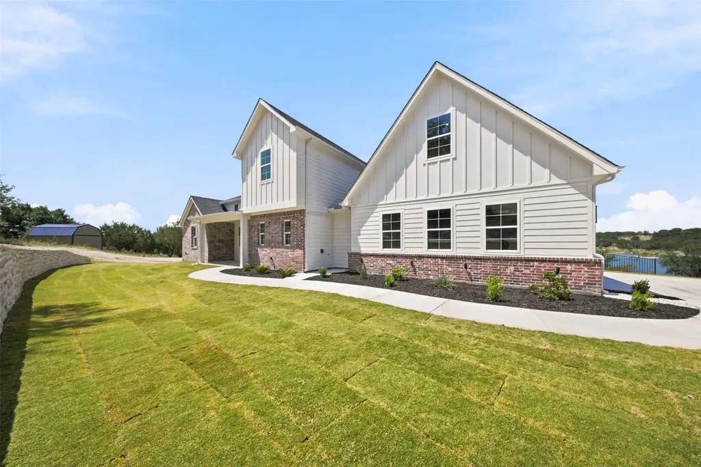 980 Anglers Point Bluff Dale TX 76433