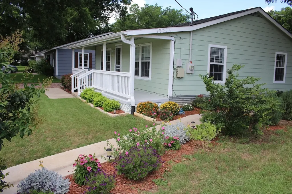 201 Water Street Whitesboro TX 76273