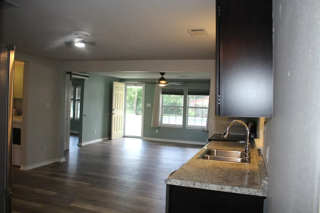 201 Water Street Whitesboro TX 76273