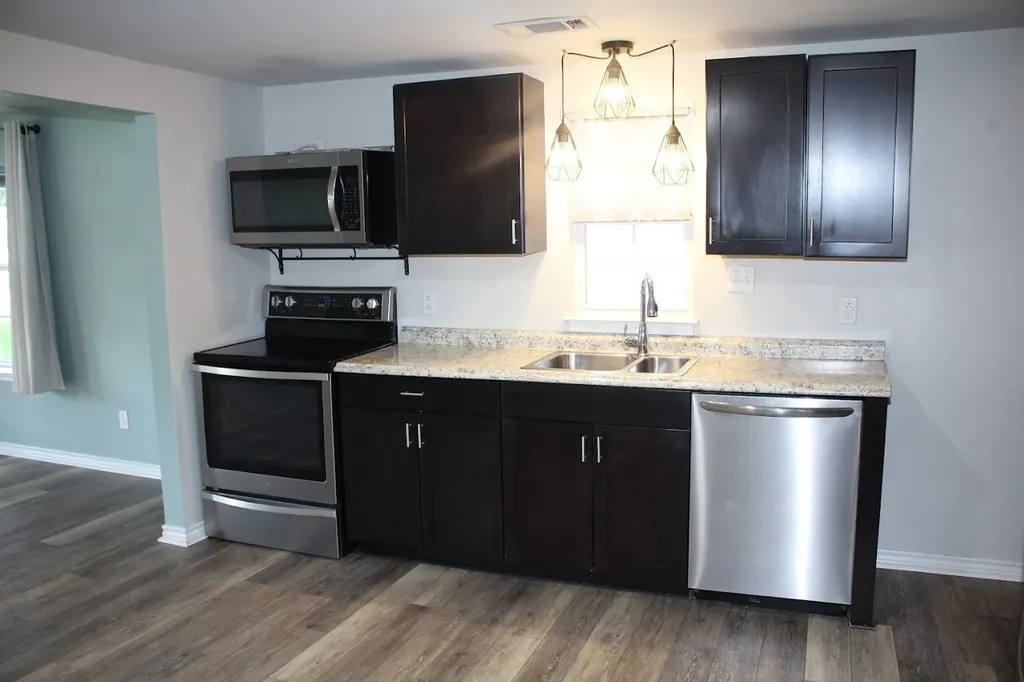 201 Water Street Whitesboro TX 76273