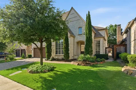 645 Clearwater Drive Irving TX 75039