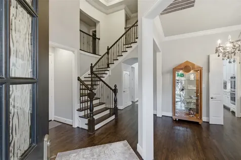 645 Clearwater Drive Irving TX 75039