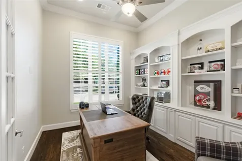 645 Clearwater Drive Irving TX 75039