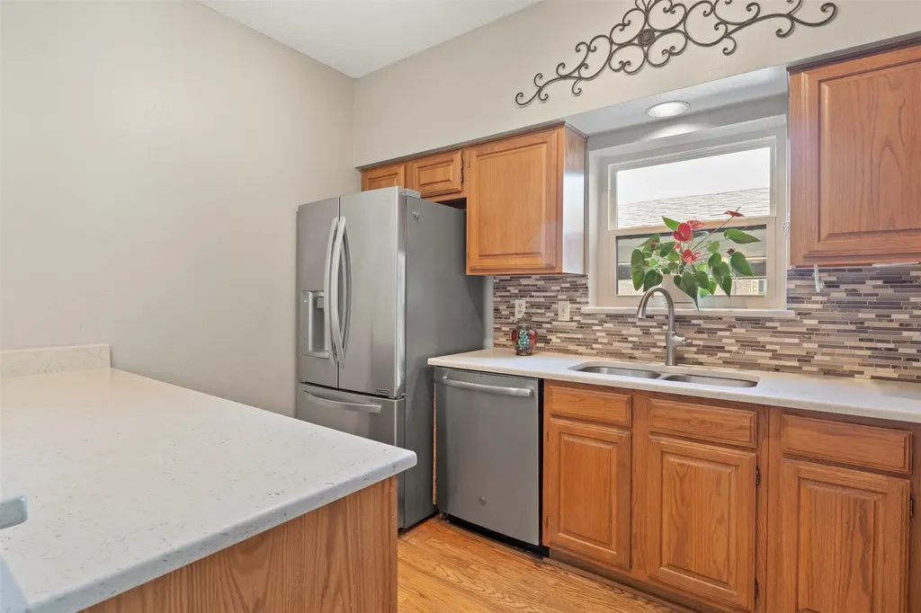 5859 Frankford Road Dallas TX 75252