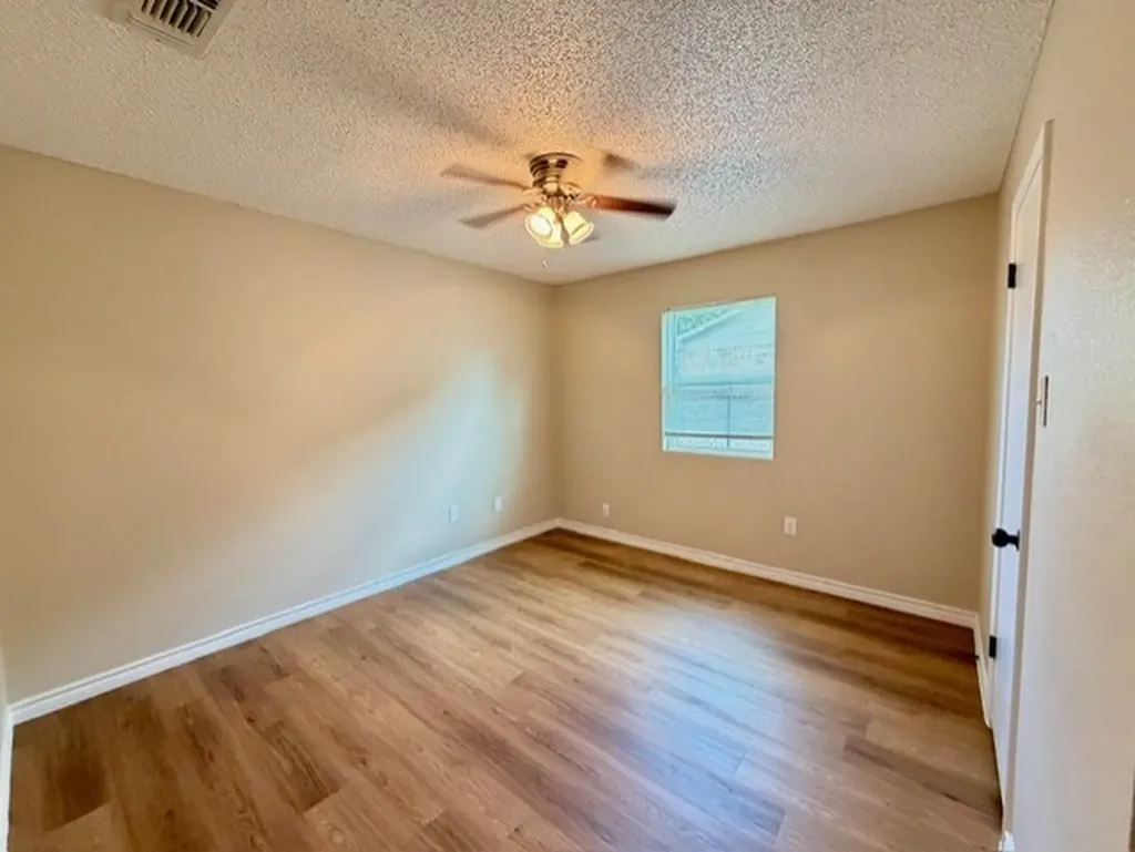 5905 Dan Drive Killeen TX 76543