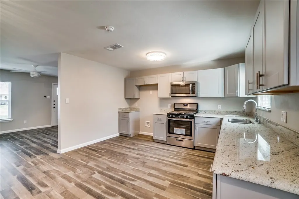 3558 Park Lane Dallas TX 75220