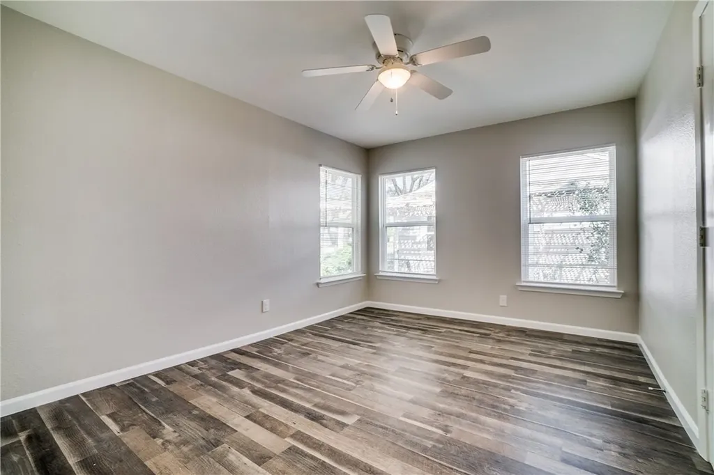 3558 Park Lane Dallas TX 75220