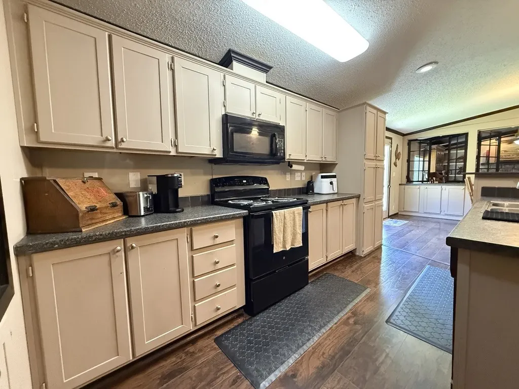 20970 Lee Lane Chandler TX 75758