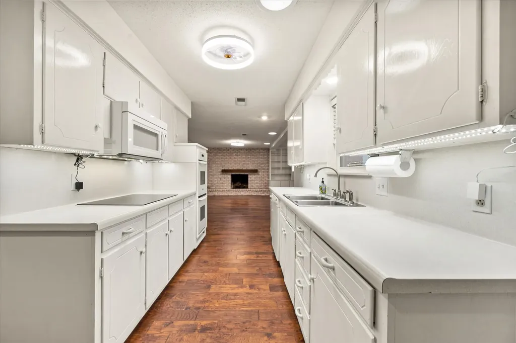 1600 Miller Court Pantego TX 76013