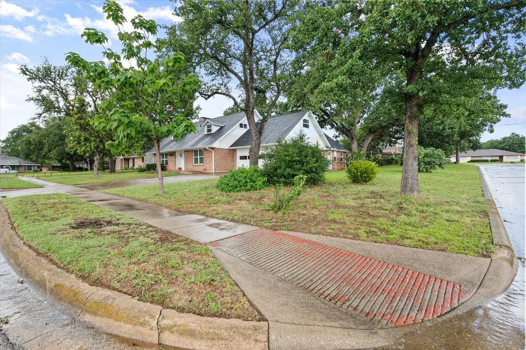 1600 Miller Court Pantego TX 76013