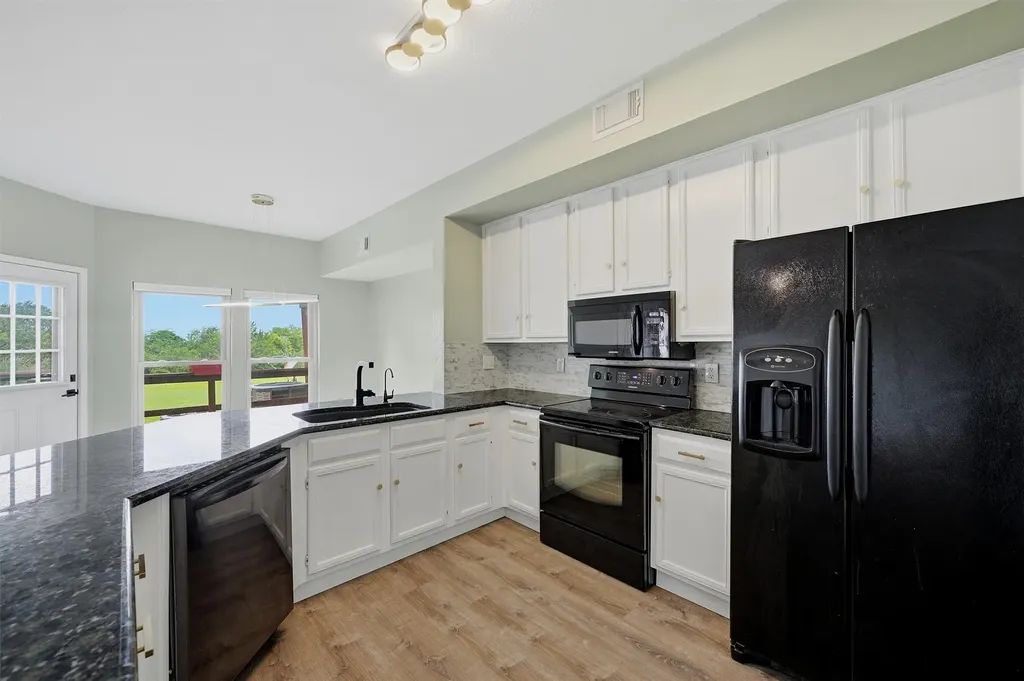 147 Summer Place Circle Pottsboro TX 75076