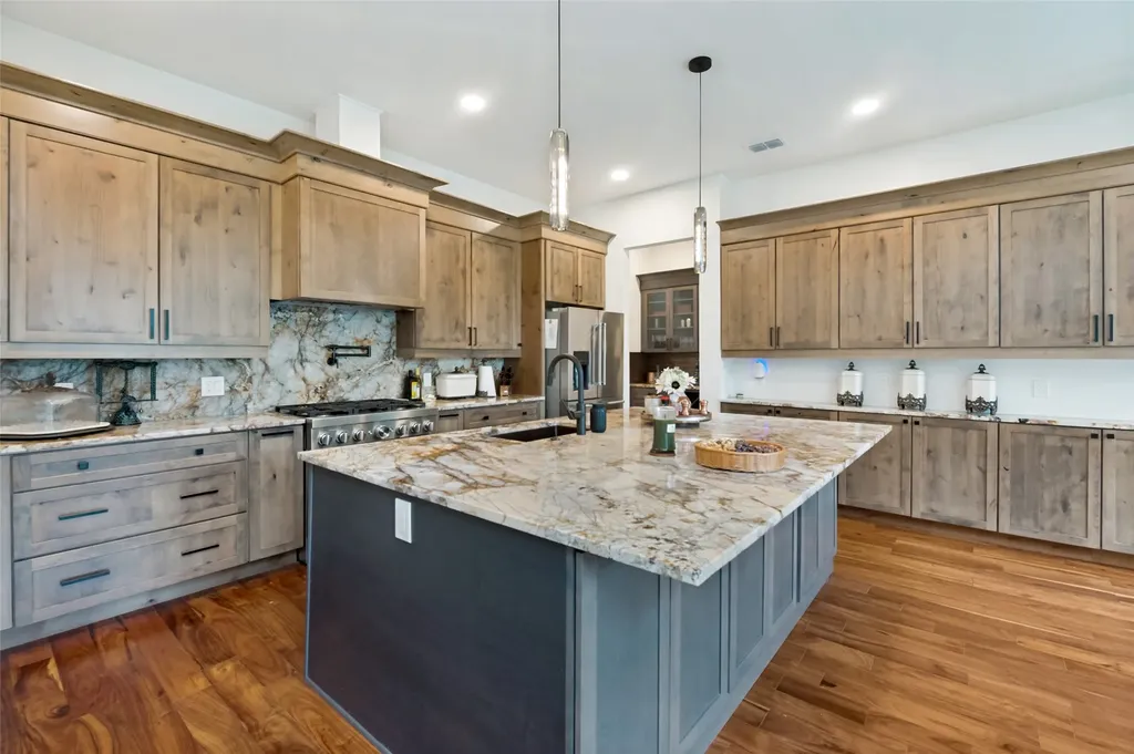 608 Redbud Court Cedar Hill TX 75104
