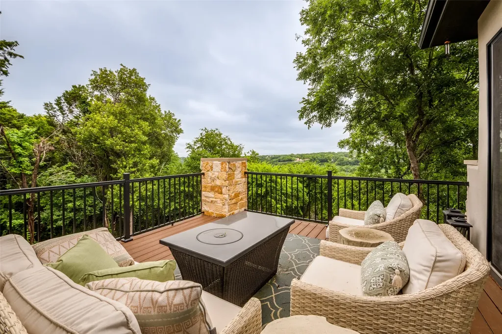 608 Redbud Court Cedar Hill TX 75104