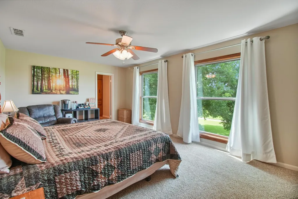 11074 W 64 Highway Overton TX 75684