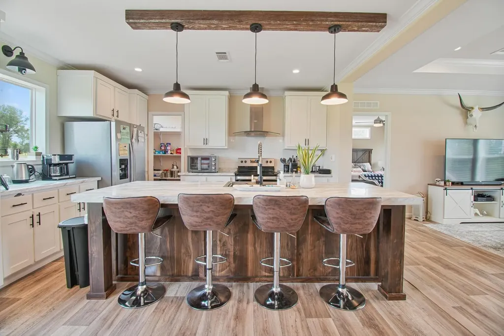 11074 W 64 Highway Overton TX 75684