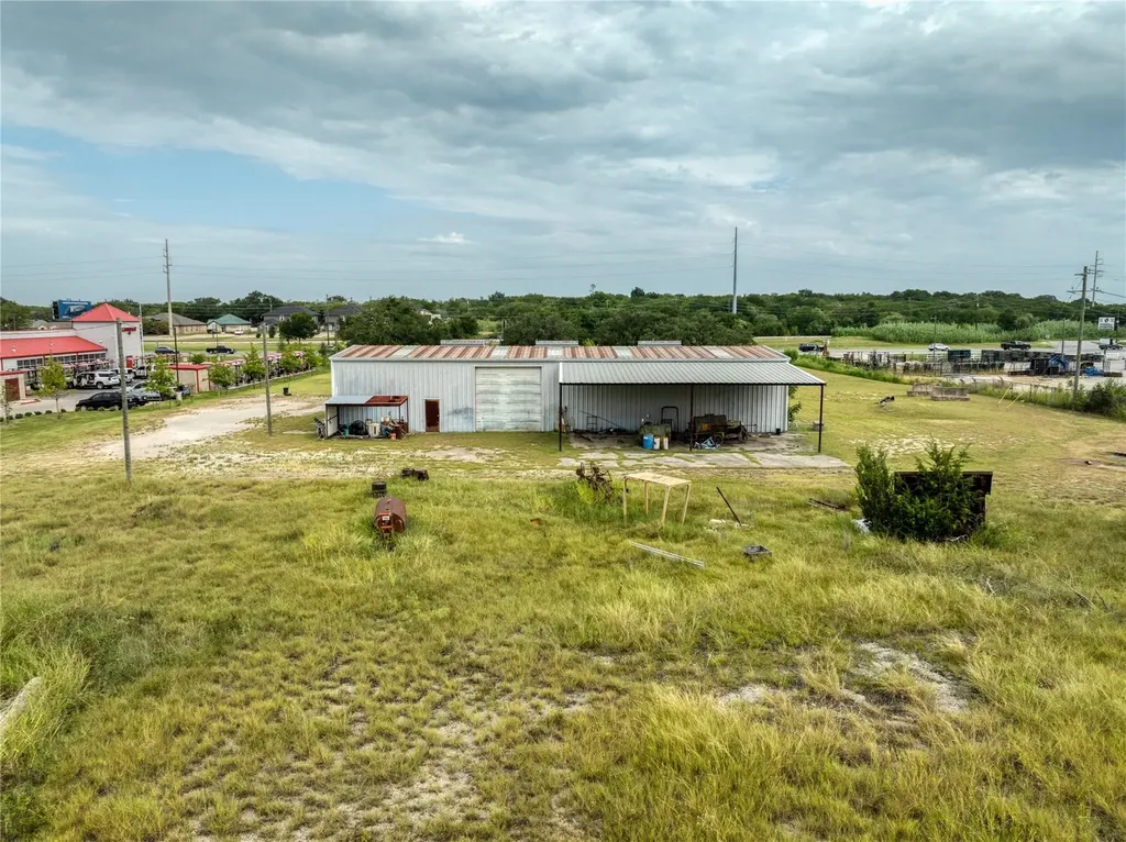 2013 E Highway 377 Granbury TX 76049