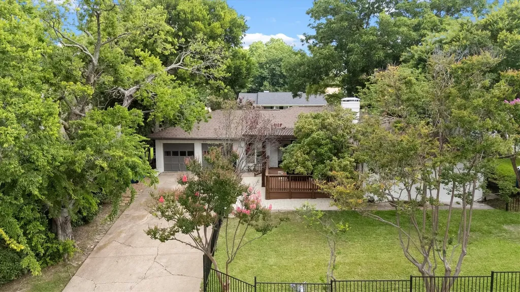 213 Rockbrook Drive Rockwall TX 75087