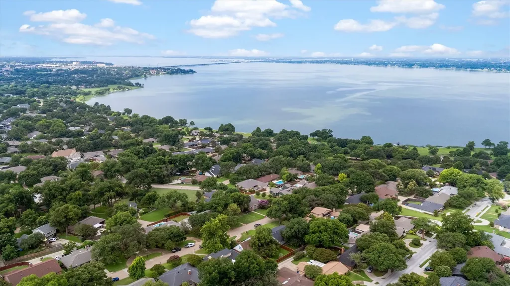 213 Rockbrook Drive Rockwall TX 75087