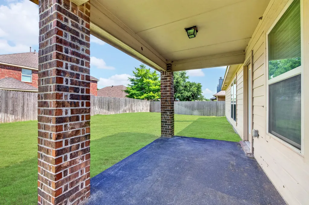 2409 Michelle Creek Drive Little Elm TX 75068
