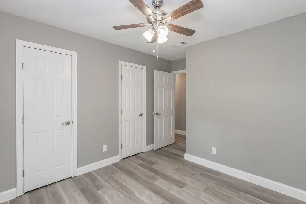 2013 Memphis Drive Bedford TX 76022