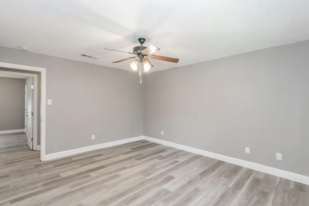 2013 Memphis Drive Bedford TX 76022