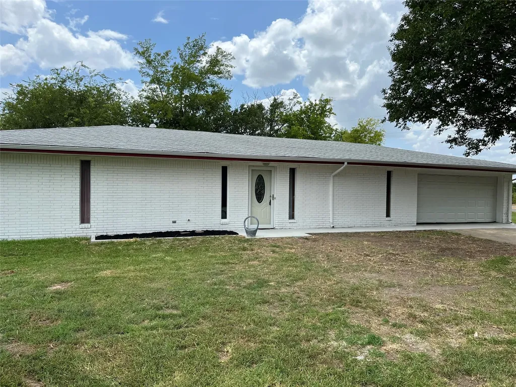 110 Circle Drive Point TX 75472