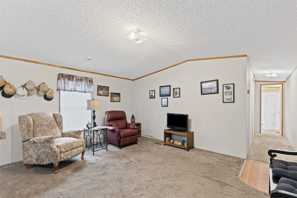 167 Hcr 4105 Covington TX 76636