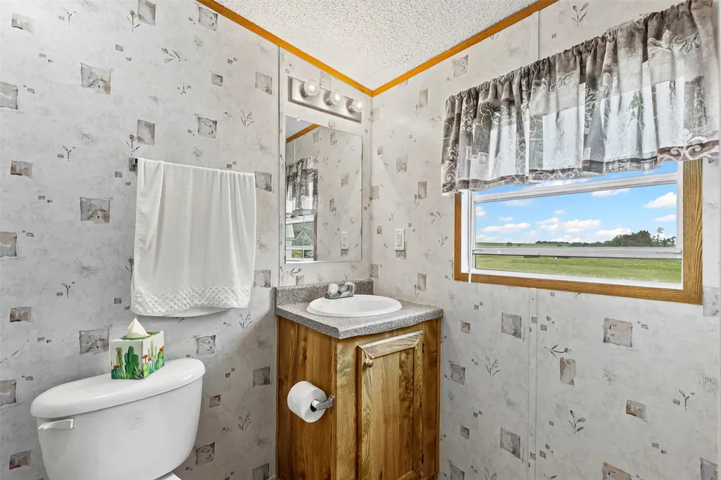 167 Hcr 4105 Covington TX 76636