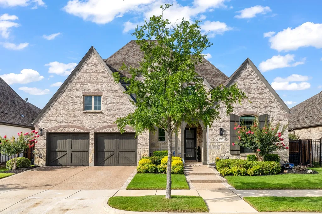 1702 Sycamore Peak Trail Arlington TX 76005