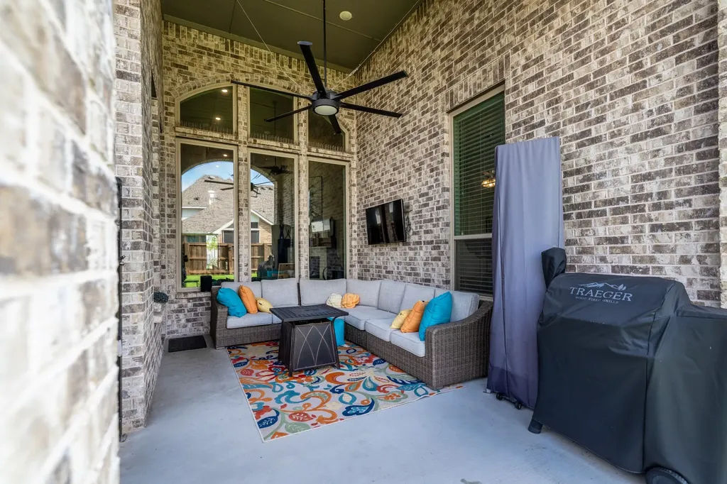 1702 Sycamore Peak Trail Arlington TX 76005