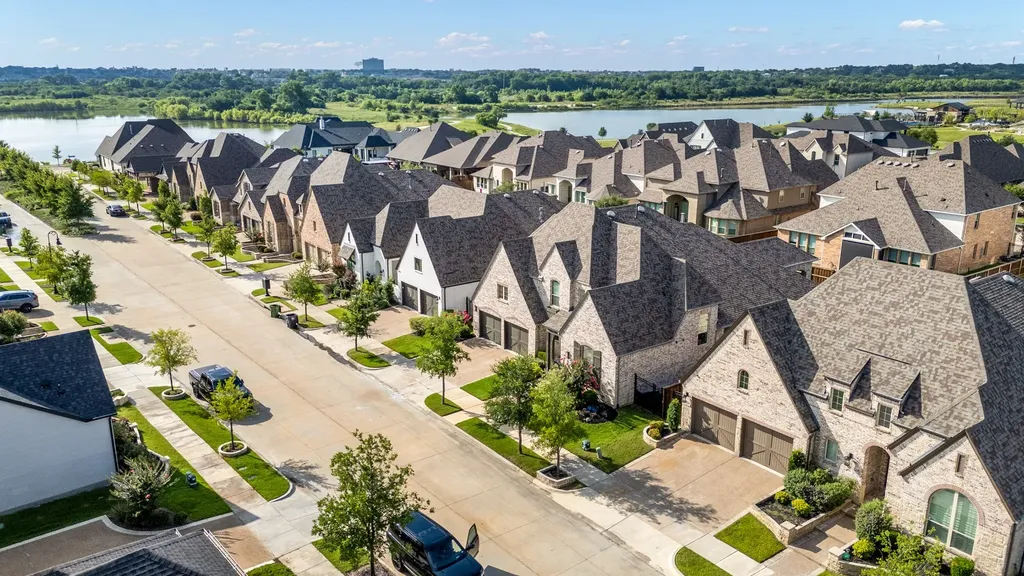 1702 Sycamore Peak Trail Arlington TX 76005