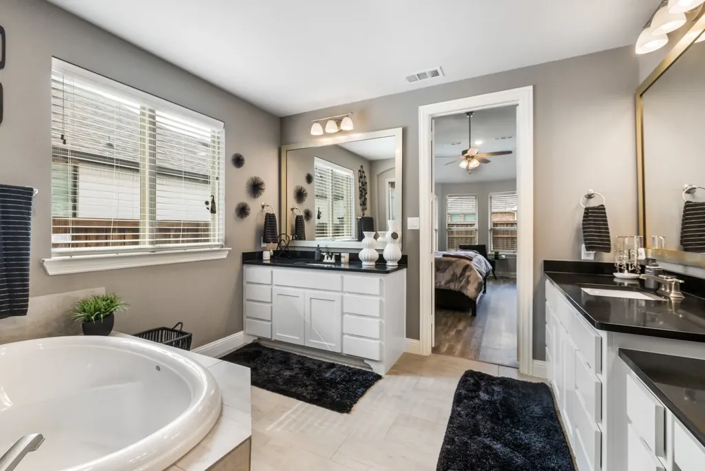 1702 Sycamore Peak Trail Arlington TX 76005