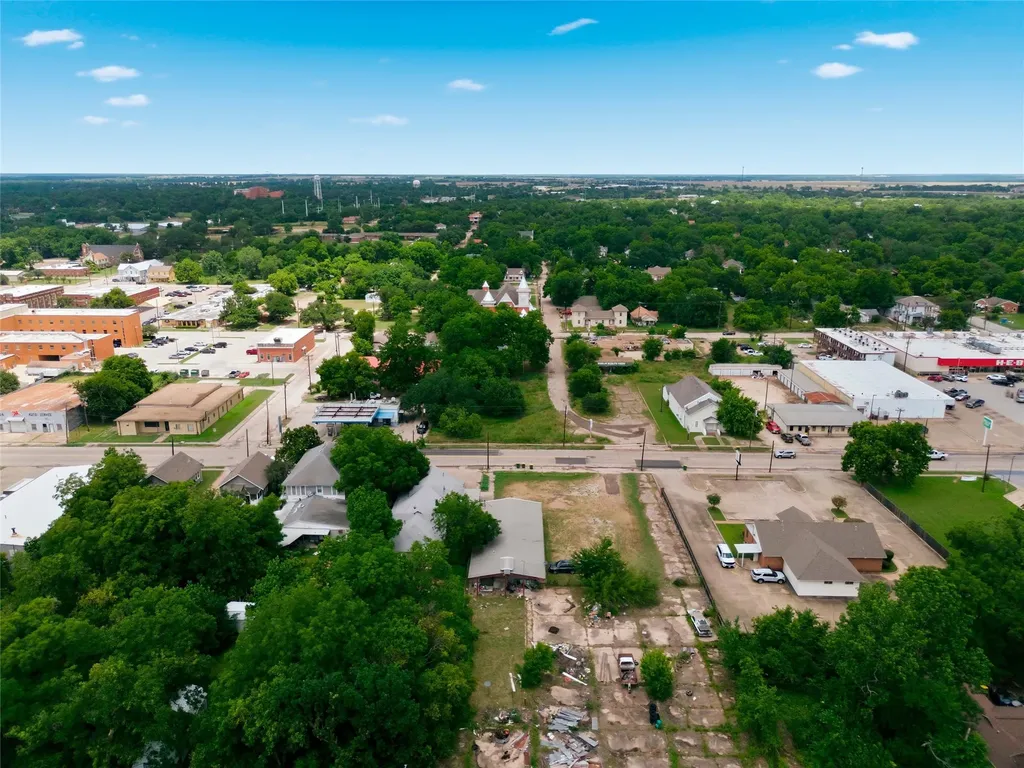 408 Live Oak St Street Marlin TX 76661