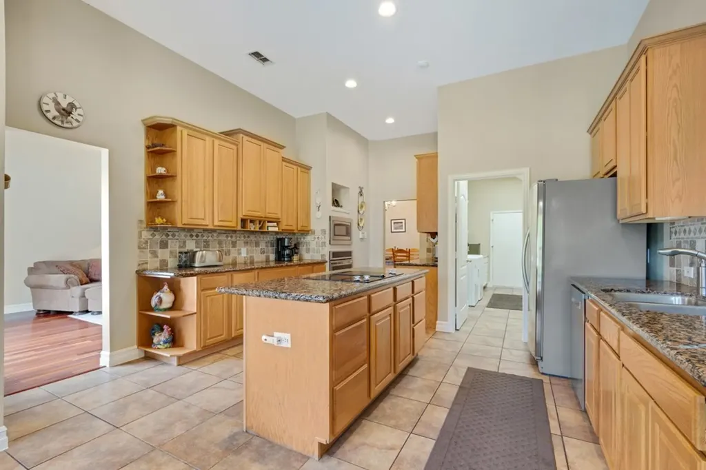 327 Lakeside Drive Shady Shores TX 76208