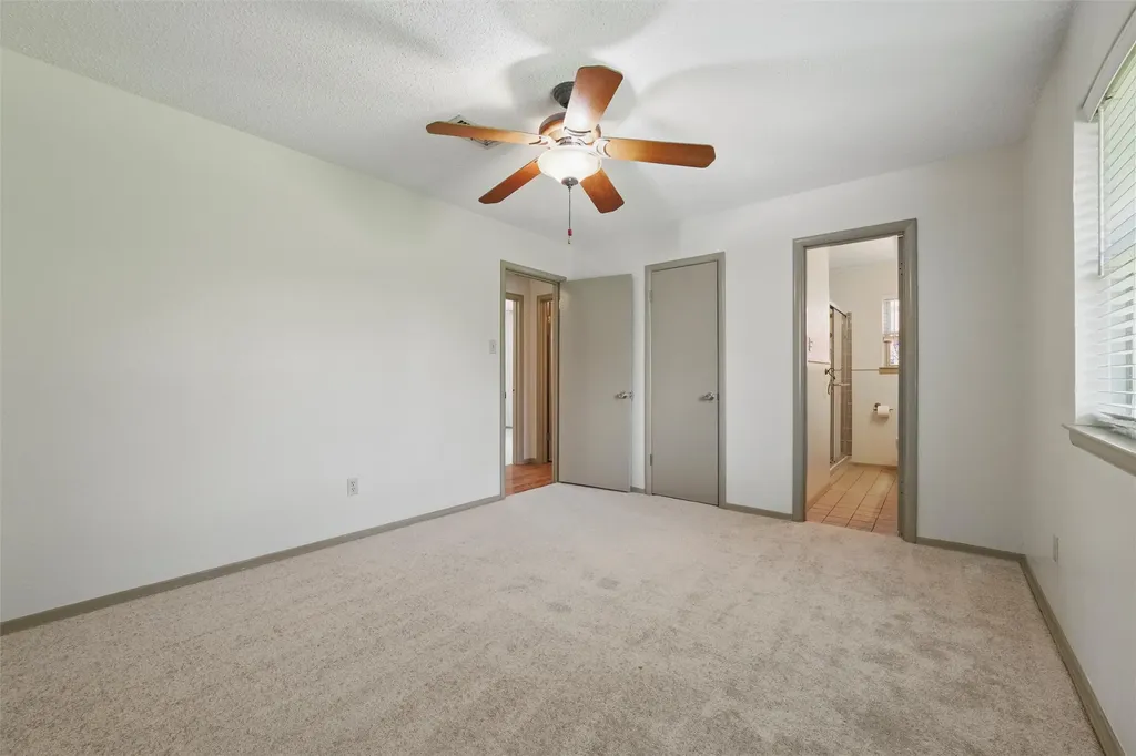 1801 Tyler Avenue Euless TX 76040