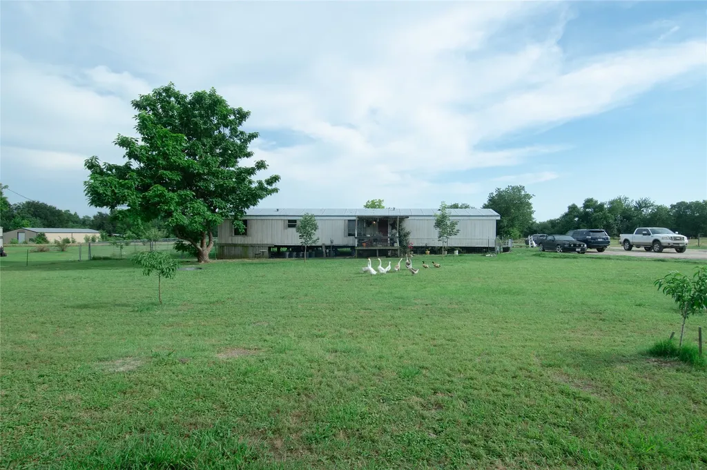 5997 County Road 3214 Lone Oak TX 75453