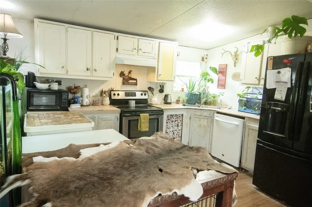 5997 County Road 3214 Lone Oak TX 75453