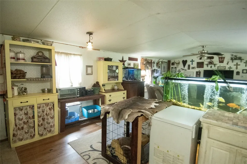 5997 County Road 3214 Lone Oak TX 75453