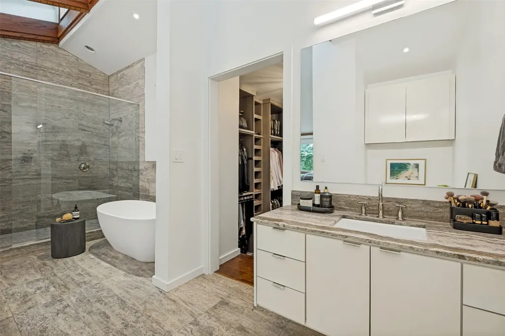6933 Delrose Drive Dallas TX 75214