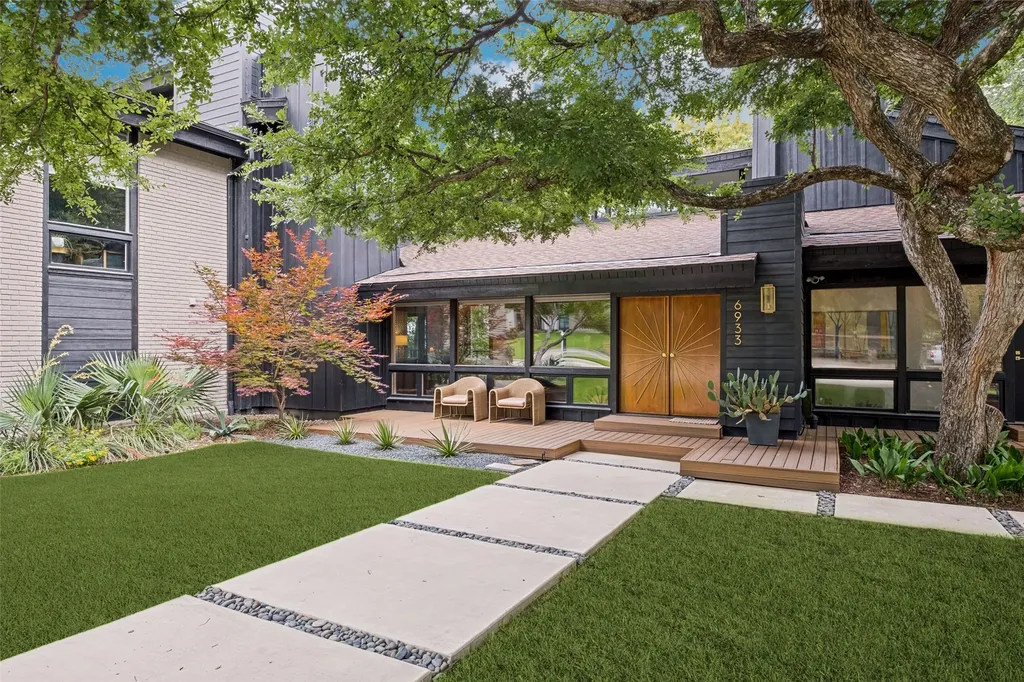 6933 Delrose Drive Dallas TX 75214